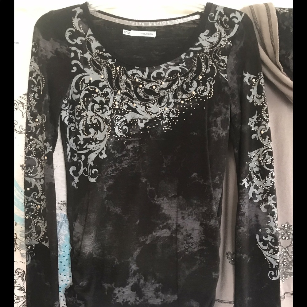 Women’s vintage tshirt w embellishment - XS